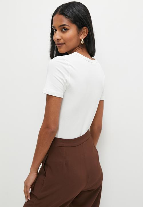 Superbalist - Basic crew fitted tee - ecru
