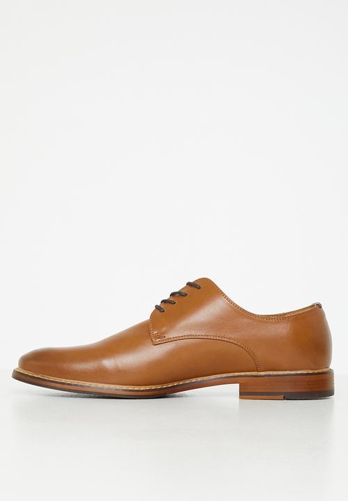 Call It Spring - Erorenna - light brown