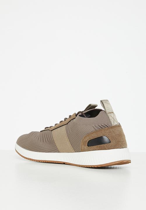 POLO - Side flash knit sneaker - brown.
