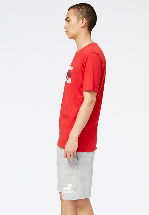 New Balance  - Nb classics core plus graphic tee - team red