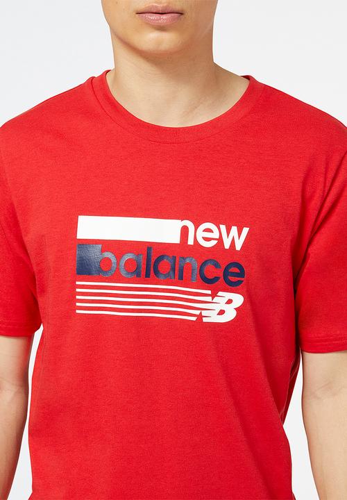 New Balance  - Nb classics core plus graphic tee - team red