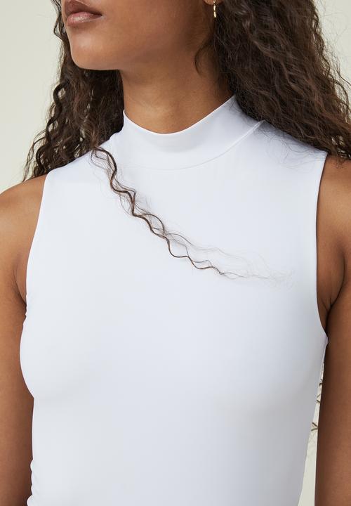 Cotton On - Sculpted mock neck sleeveless bodysuit - white