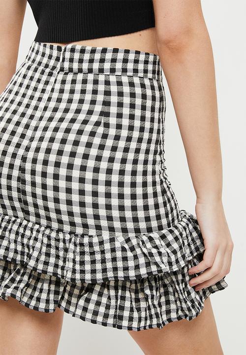 Trendyol - Gingham ruffled skirt - black