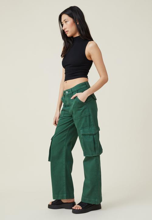 Cotton On - Low rise cargo denim jean - pine forest green