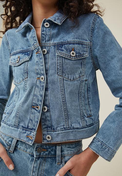 Cotton On - Girlfriend denim jacket - offshore blue