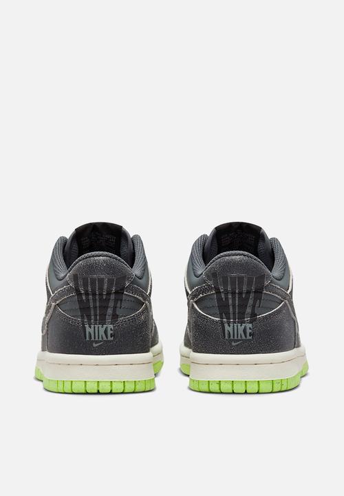 Nike - Nike dunk low se - iron grey/phantom-ghost green