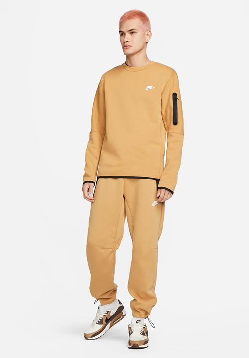 Nike - NSW tech fleece crew sweatshirt - elemental gold sail