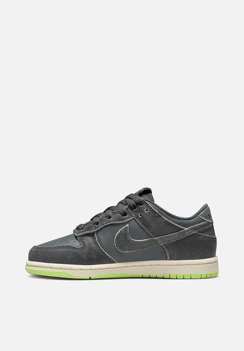 Nike - Nike dunk low se - iron grey/phantom-ghost green
