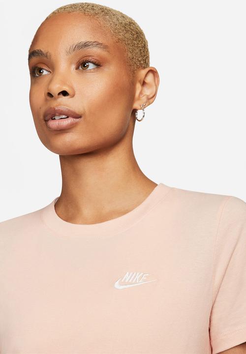 Nike - W nsw club tee - arctic orange/sail