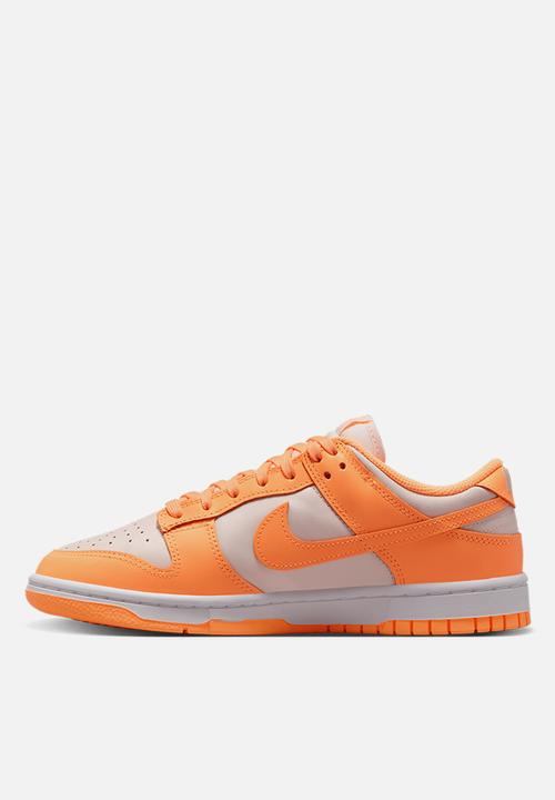 Nike - Dunk low - peach cream-white