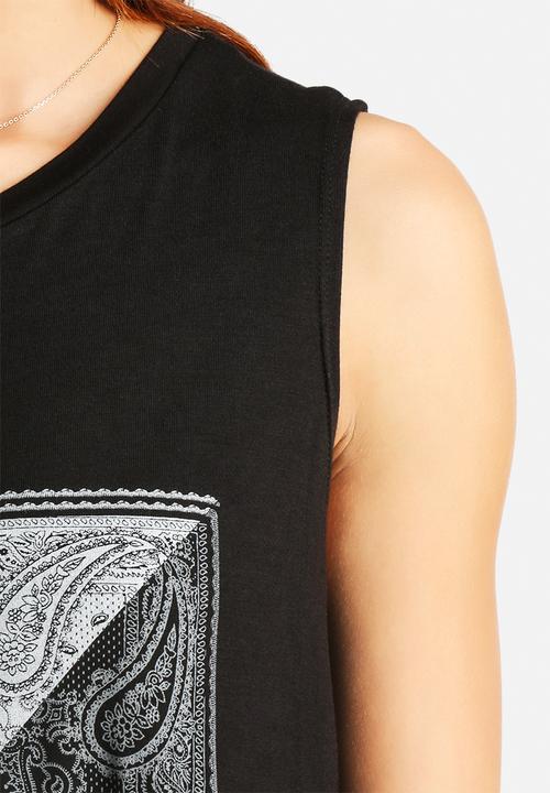 Noisy May - Tuti Vest