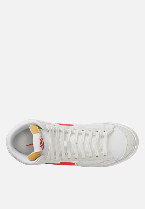 Nike - Blazer '77 remastered