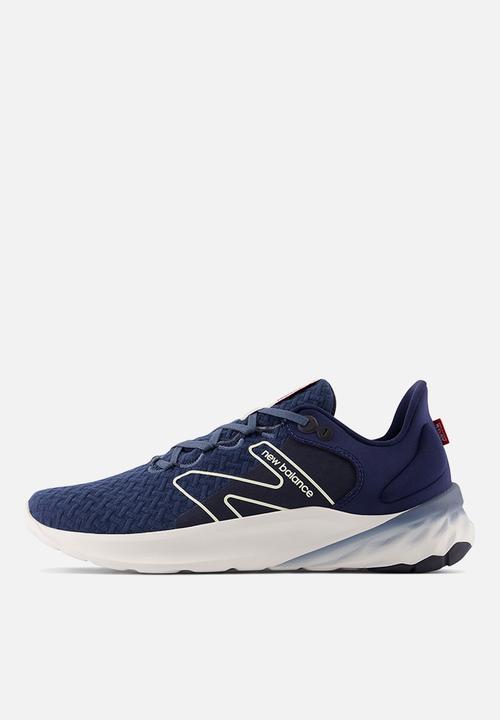New Balance  - Fresh foam ROAV V2 - natural indigo