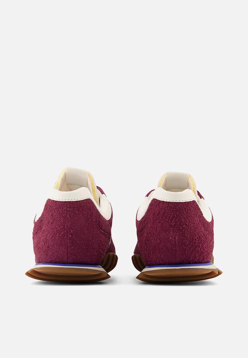 New Balance  - RC30 Radically Classic 