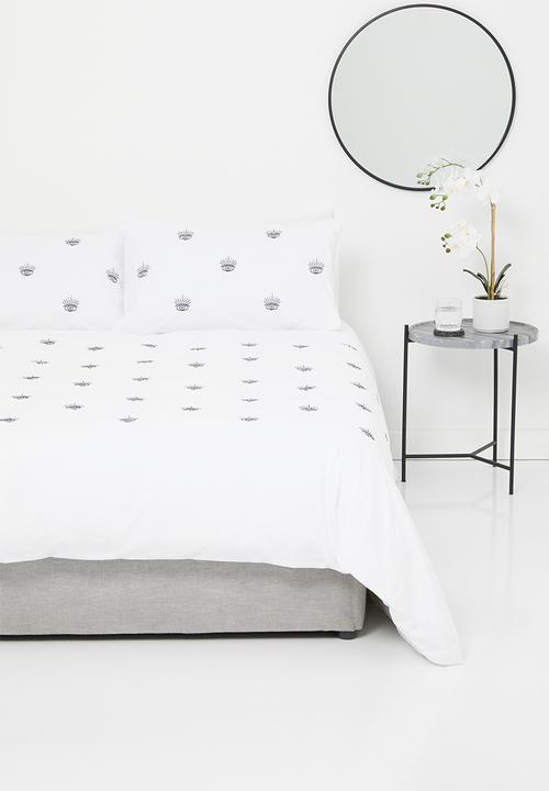 Sixth Floor - Eyes cotton embroidered duvet set - white & charcoal