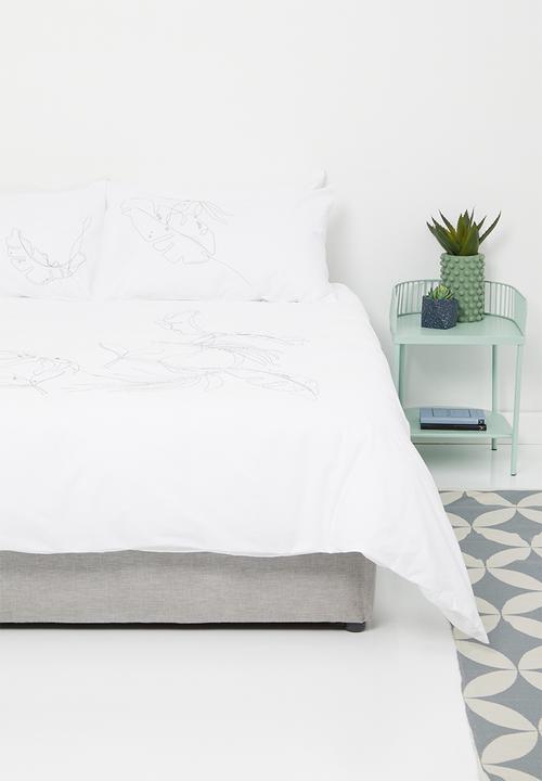 Sixth Floor - Palms cotton embroidered duvet set - white