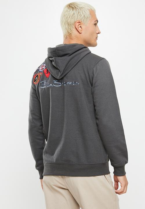 Ben Sherman - Emb badge zip thru hoodie - charcoal