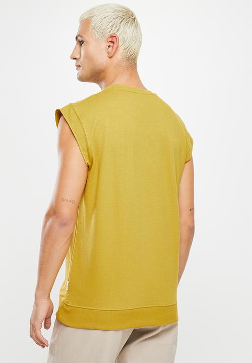 Ben Sherman - Crew tar sleeveless - dijon