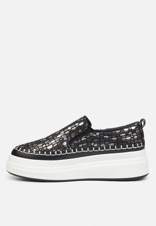 Butterfly Feet - Senhora 7 slip-on - black
