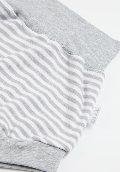 Little Lumps - Strappy onesie & shorts - grey stripe