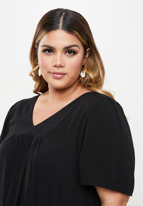 Trendyol - Plus v-neck oversized woven dress - black