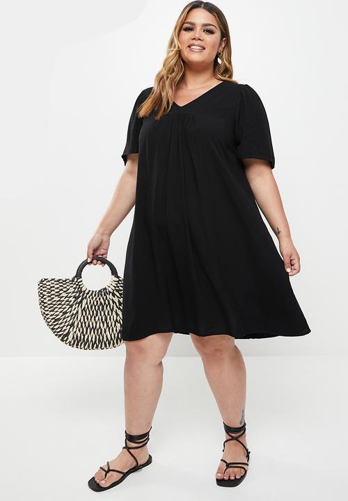 Trendyol - Plus v-neck oversized woven dress - black