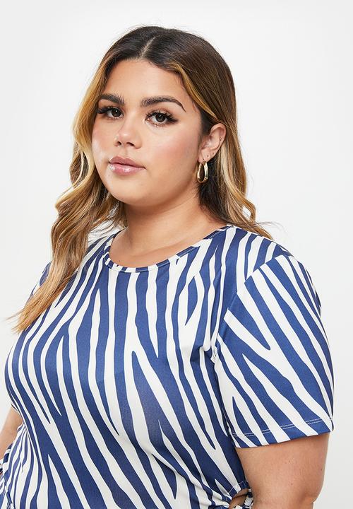 Trendyol - Plus print cutout detailed  blouse - multi