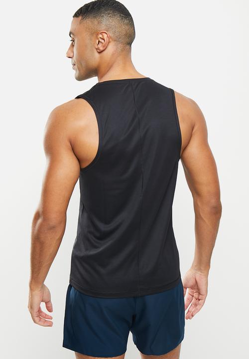 ASICS - Core singlet - performance black