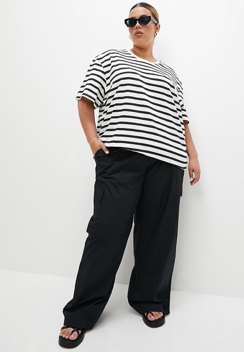 Superbalist - Basic crew aop tee - black & white