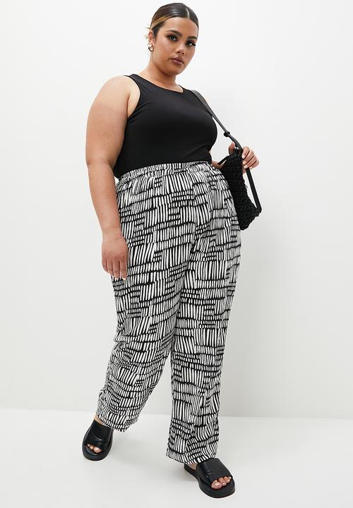Superbalist - Co-ord printed easy pull on jogger - black & white
