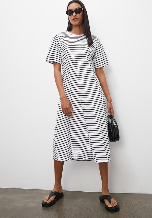 Superbalist - Open back knit dress midi - black & white