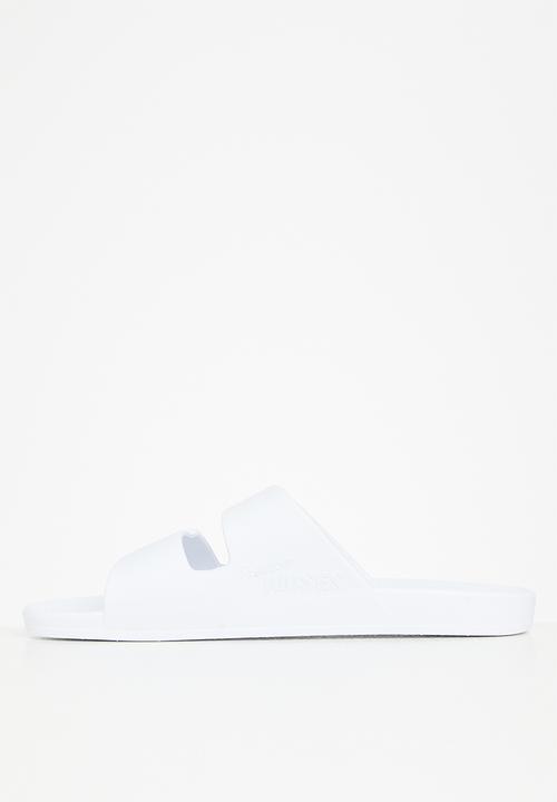 Freedom Moses - Slide - white