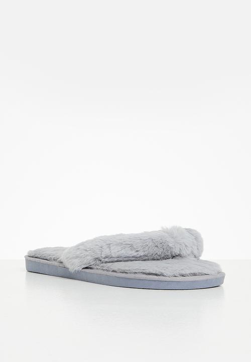 dailyfriday - Lindy soft touch tong slippers - grey