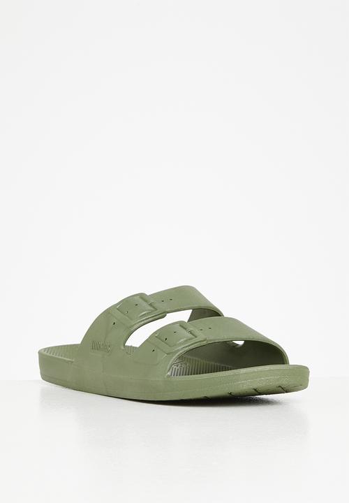 Freedom Moses - Slide - cactus
