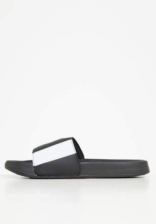 FILA - Caribbean slide - black & white