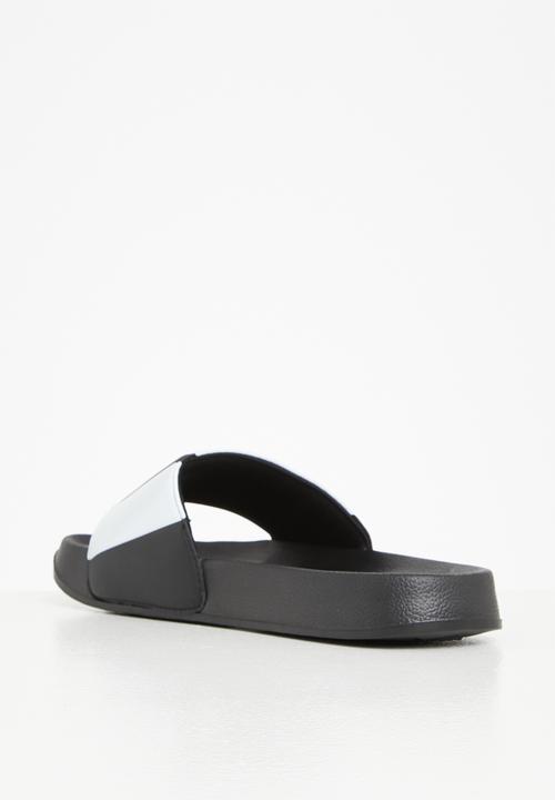 FILA - Caribbean slide - black & white