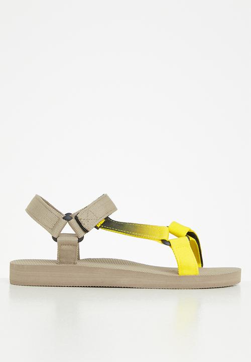 Tom Tom - Dream fade velcro strap sandal - yellow & taupe