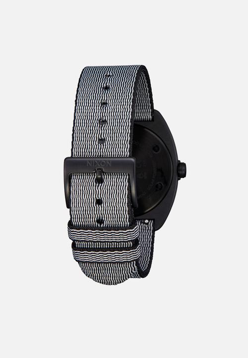 Nixon - Light-wave - all black