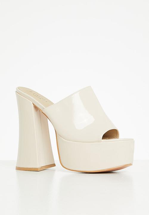 SIMMI London - Zuma -1 platform mule - off white patent