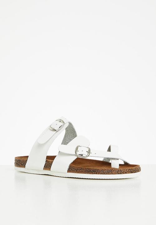 Superbalist - Mieshka toepost sandal - milk