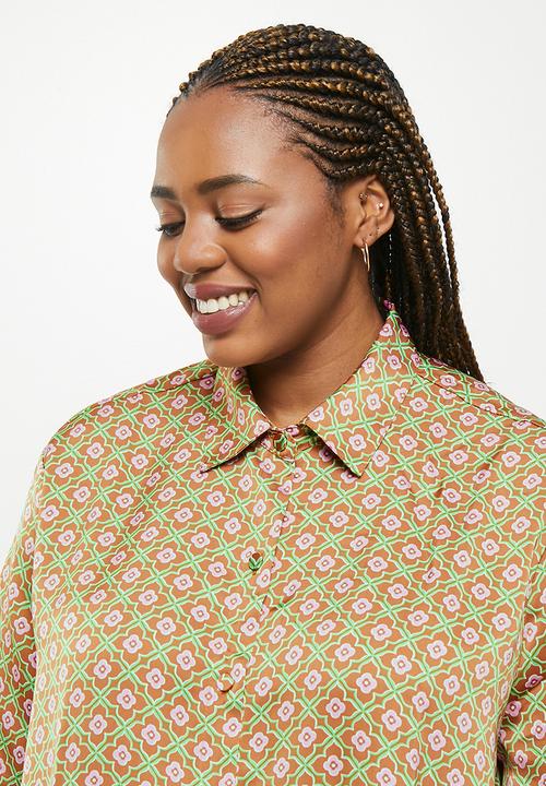 Cotton On - Curve amalfi short sleeve satin shirt - multi