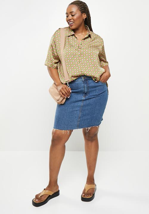 Cotton On - Curve amalfi short sleeve satin shirt - multi