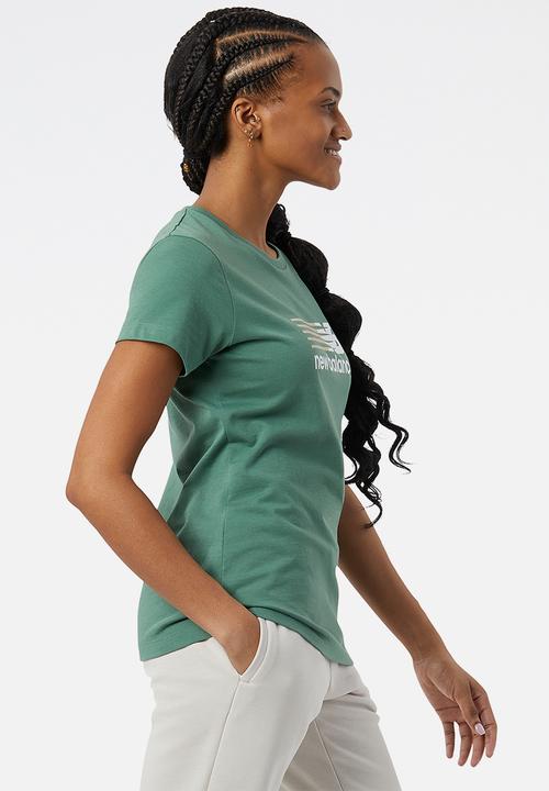 New Balance  - Nb classics core plus graphic tee - jade