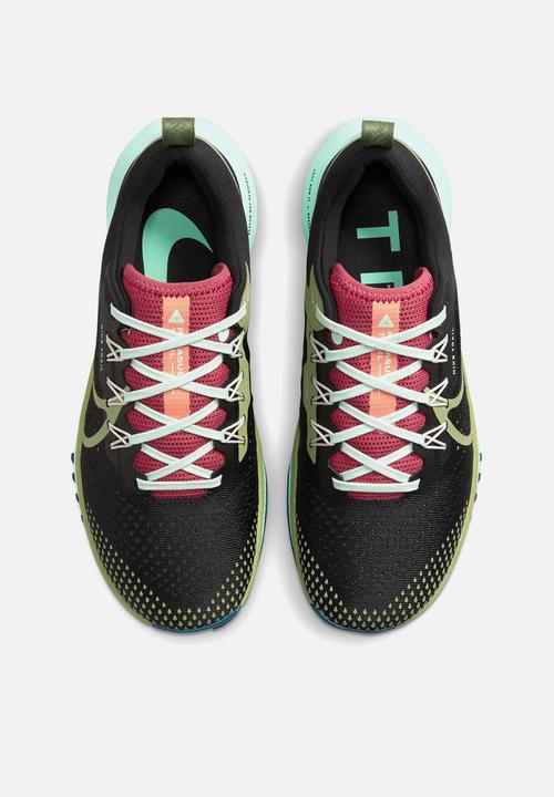 Nike - Nike Pegasus Trail 4