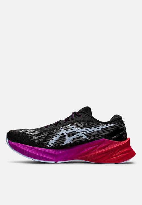 ASICS - Novablast 3 - black/soft sky