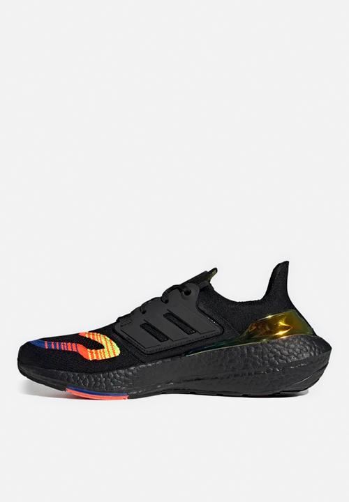 adidas Performance - Ultraboost 22
