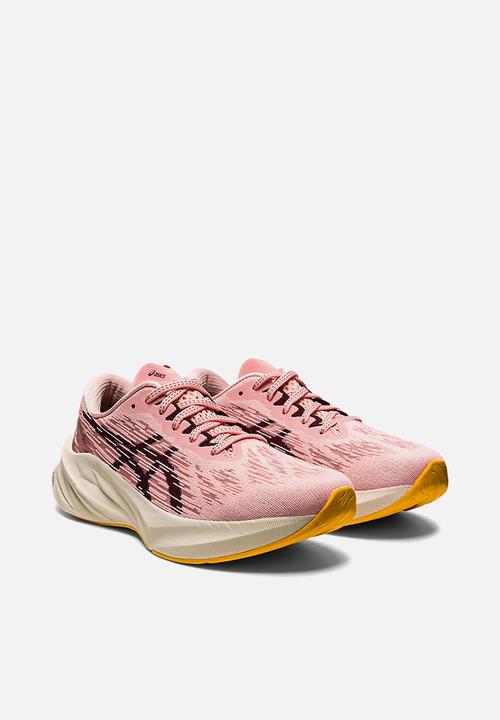 ASICS - Novablast 3 