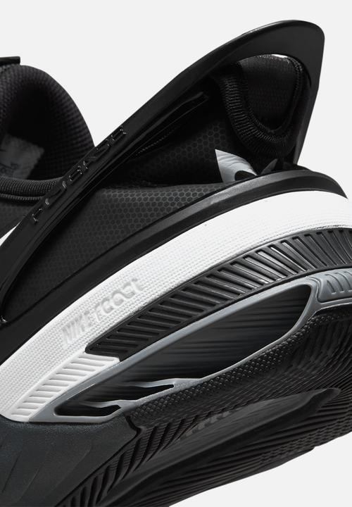Nike - Nike Metcon 8 flyease