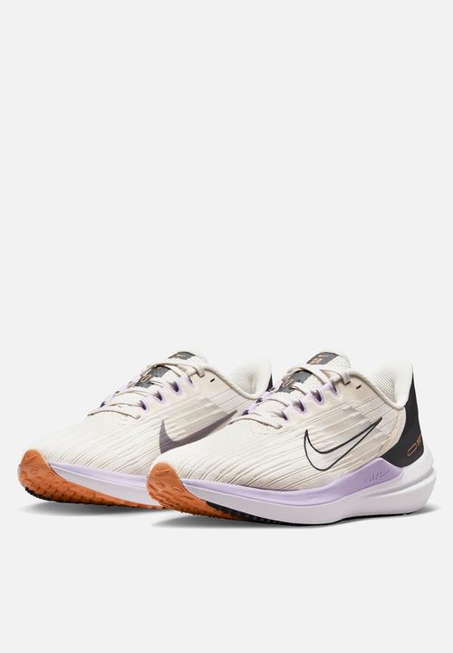Nike - Nike air winflo 9 - lt orewood brn/white-off noir-lilac