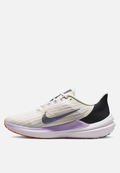 Nike - Nike air winflo 9 - lt orewood brn/white-off noir-lilac